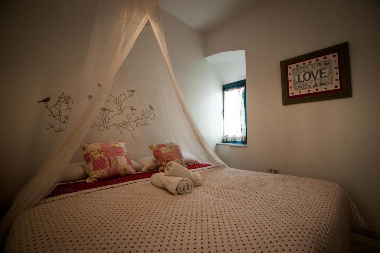 La Flamenka Hostel *